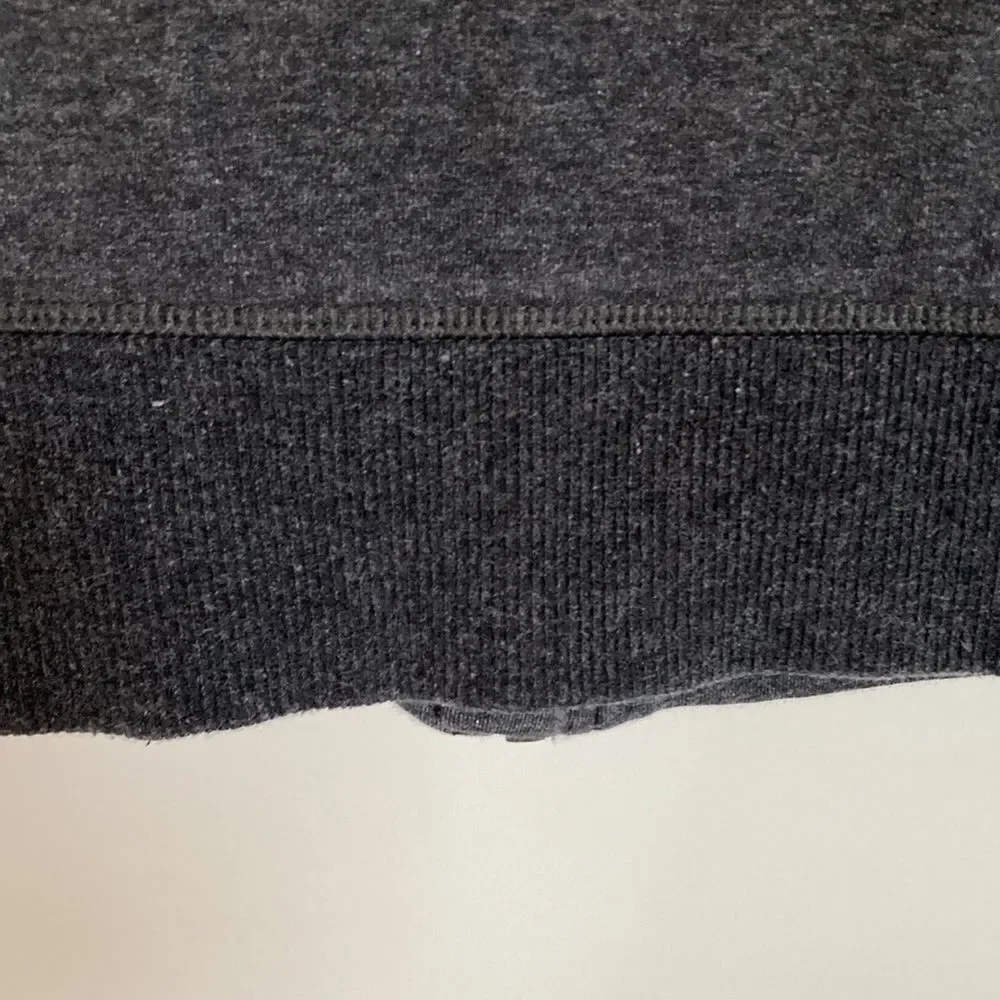 Nike‎ Dri-Fit Long Sleeve Slim Front Zipper Jacket in Grey Size Medium